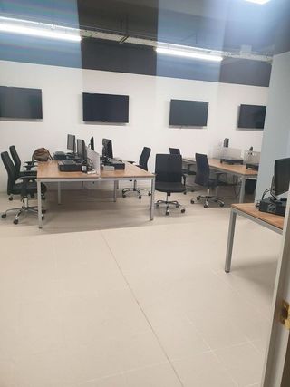 Local comercial en venta en Can Vidalet en Esplugues de Llobregat