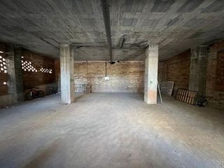 Local comercial en alquiler en Pajaritos - Plaza de Toros en Granada