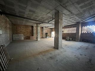 Local comercial en alquiler en Pajaritos - Plaza de Toros en Granada