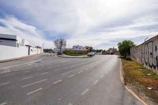 Terreno en venta en Zubia (La)