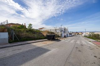 Terreno en venta en Zubia (La)