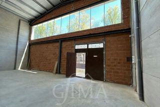 Local comercial en alquiler en Tomelloso