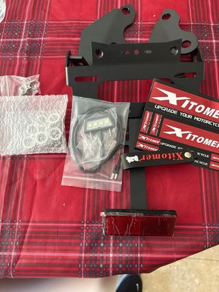 Portamatrículas corto para moto Ducati monster