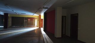Local comercial en venta en La Roureda en Viladecans