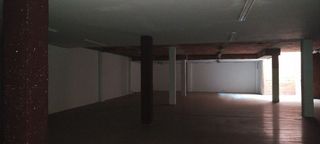 Local comercial en venta en La Roureda en Viladecans