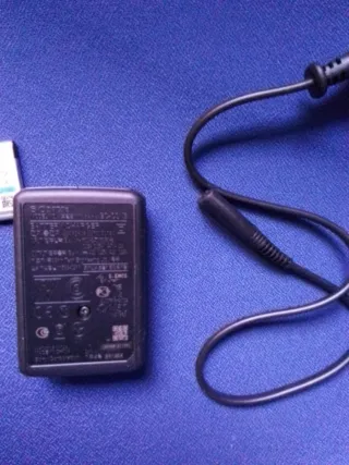 Cargador y Batería Sony Cámara