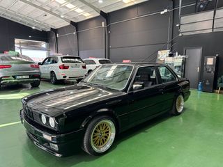 BMW E30 1987