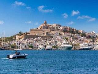 Ático en alquiler en Dalt de la Vila - La Marina en Ibiza/Eivissa