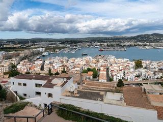 Ático en alquiler en Dalt de la Vila - La Marina en Ibiza/Eivissa