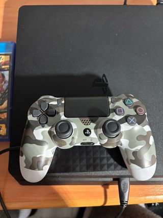 PS4 Slim 1.5TB + GTA V + Mando