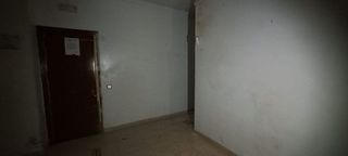 Local comercial en venta en Collblanc en Hospitalet de Llobregat, L´