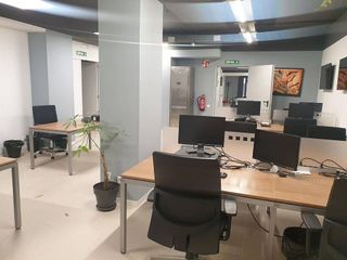 Local comercial en venta en Can Vidalet en Esplugues de Llobregat