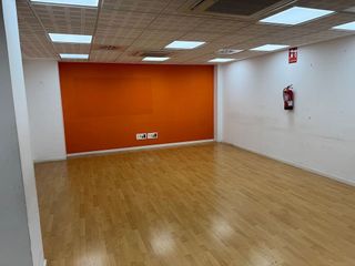 Local comercial en alquiler en La Dreta de l'Eixample en Barcelona