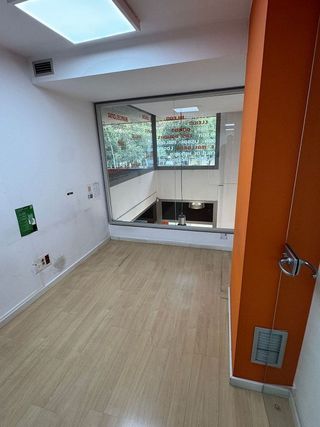 Local comercial en alquiler en La Dreta de l'Eixample en Barcelona