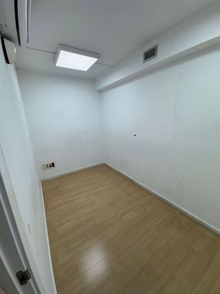 Local comercial en alquiler en La Dreta de l'Eixample en Barcelona