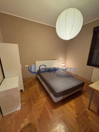 Piso en alquiler en Tenderina Alta - Fozaneldi en Oviedo