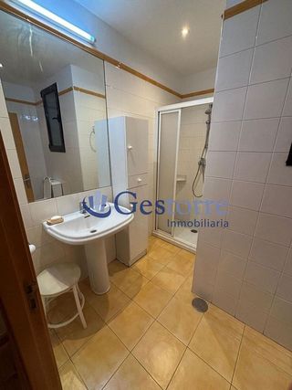 Piso en alquiler en Tenderina Alta - Fozaneldi en Oviedo