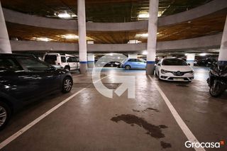 Garaje en venta en Sant Ildefons en Cornellà de Llobregat