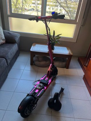 Patinete Eléctrico Rosa con Asiento Desmontable