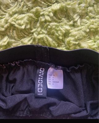 Gonna lunga nera con fiori rosa