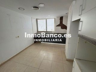 Casa adosada en alquiler en Núcleo Urbano en Pobla de Vallbona (la)