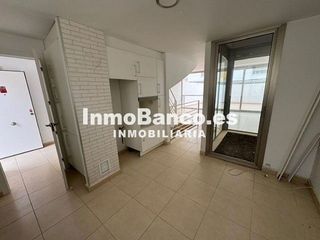 Casa adosada en alquiler en Núcleo Urbano en Pobla de Vallbona (la)