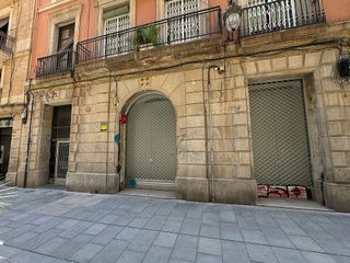 Local comercial en alquiler en El Raval en Barcelona