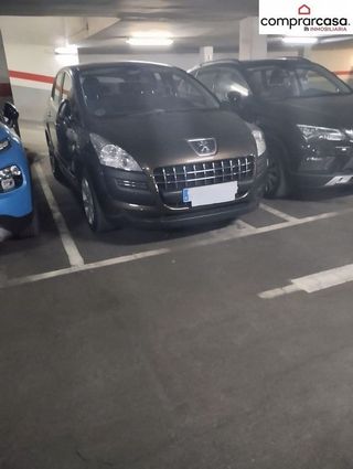 Garaje en venta en Centre en Hospitalet de Llobregat, L´