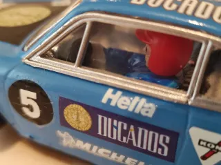 SEAT 850 COUPÉ "DUCADOS" SCALEXTRIC CON CHASIS 3D.