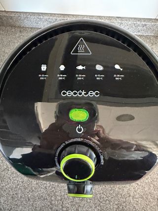 Freidora Cecotec Negra