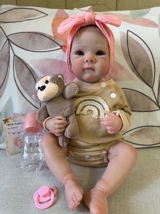 Bambola reborn con orsetto