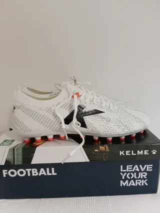 Botas de futbol Nuevas sin estrenar