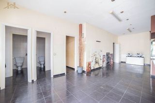 Local comercial en venta en La Avanzada - La Cueva en Fuenlabrada