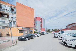 Local comercial en venta en La Avanzada - La Cueva en Fuenlabrada