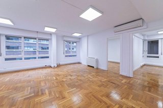 Oficina en venta en Ermitagaña - Mendebaldea en Pamplona