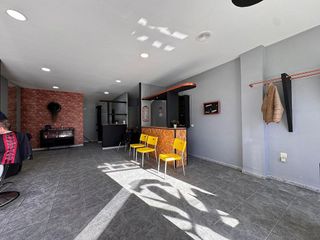 Local comercial en venta en Olivares