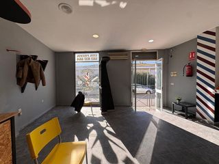 Local comercial en venta en Olivares