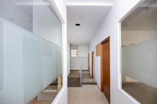 Local comercial en venta en Cervantes en Granada