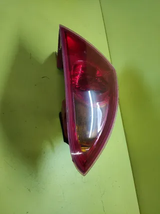 PILOTO TRASERO DERECHO SEAT LEON II (EXTERIOR)