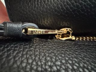 Precioso bolso  Loewe Puzzle Negro cuero