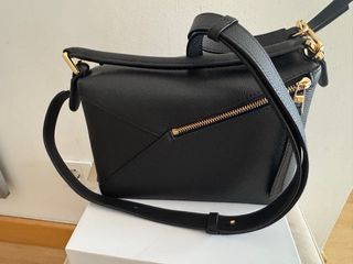 Precioso bolso  Loewe Puzzle Negro cuero