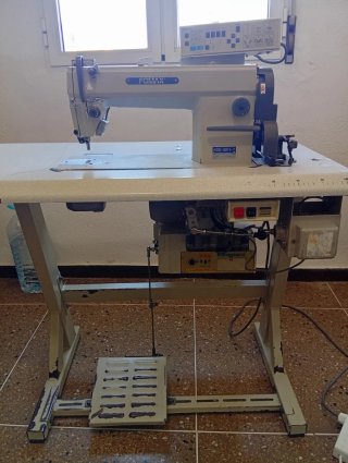 Máquina de coser industrial Fomax