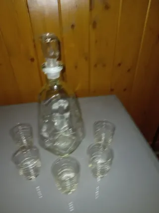 Licorera Scotland y 5 Vasos