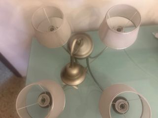 Lámpara de salón beige y plateada