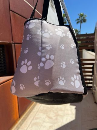 Bolso Transportín Perro Huellas Gris