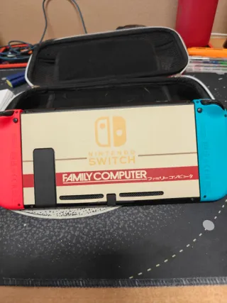 Nintendo Switch con juegos y funda