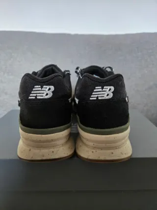 New Balance 997H Cordura Negro Blanco