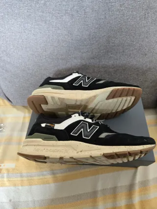 New Balance 997H Cordura Negro Blanco