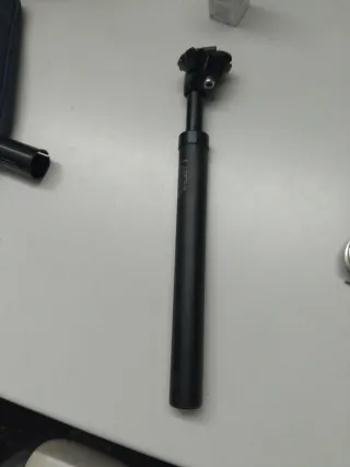 Tija con suspension marca UNO, MTB