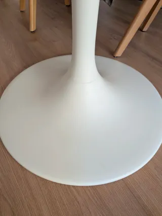 Mesa redonda blanca moderna IKEA (DOCKSTA)